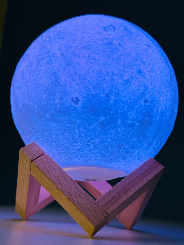 Rechargeable 3D Moon Lamp With Remote -18 CM - Image 3